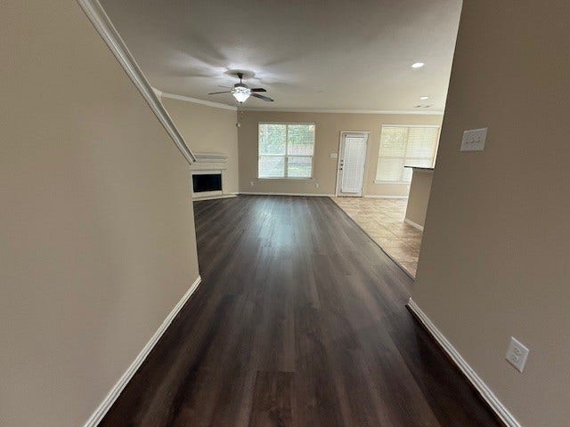 10 Quillwood Place, The Woodlands, TX 77354 10 Quillwood Place, The Woodlands, TX 77354