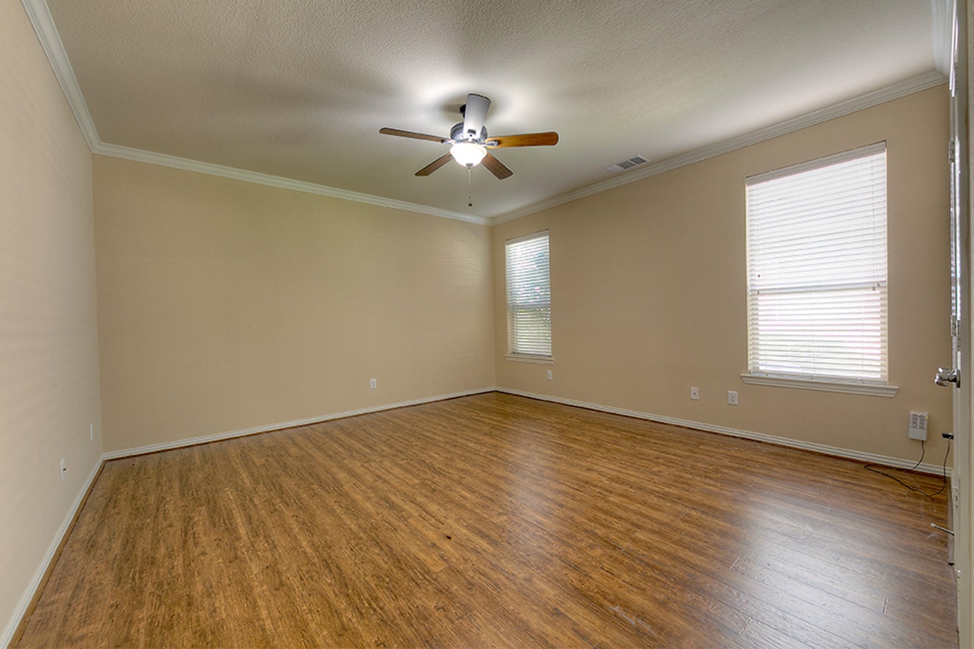 10 Quillwood Place, The Woodlands, TX 77354 10 Quillwood Place, The Woodlands, TX 77354