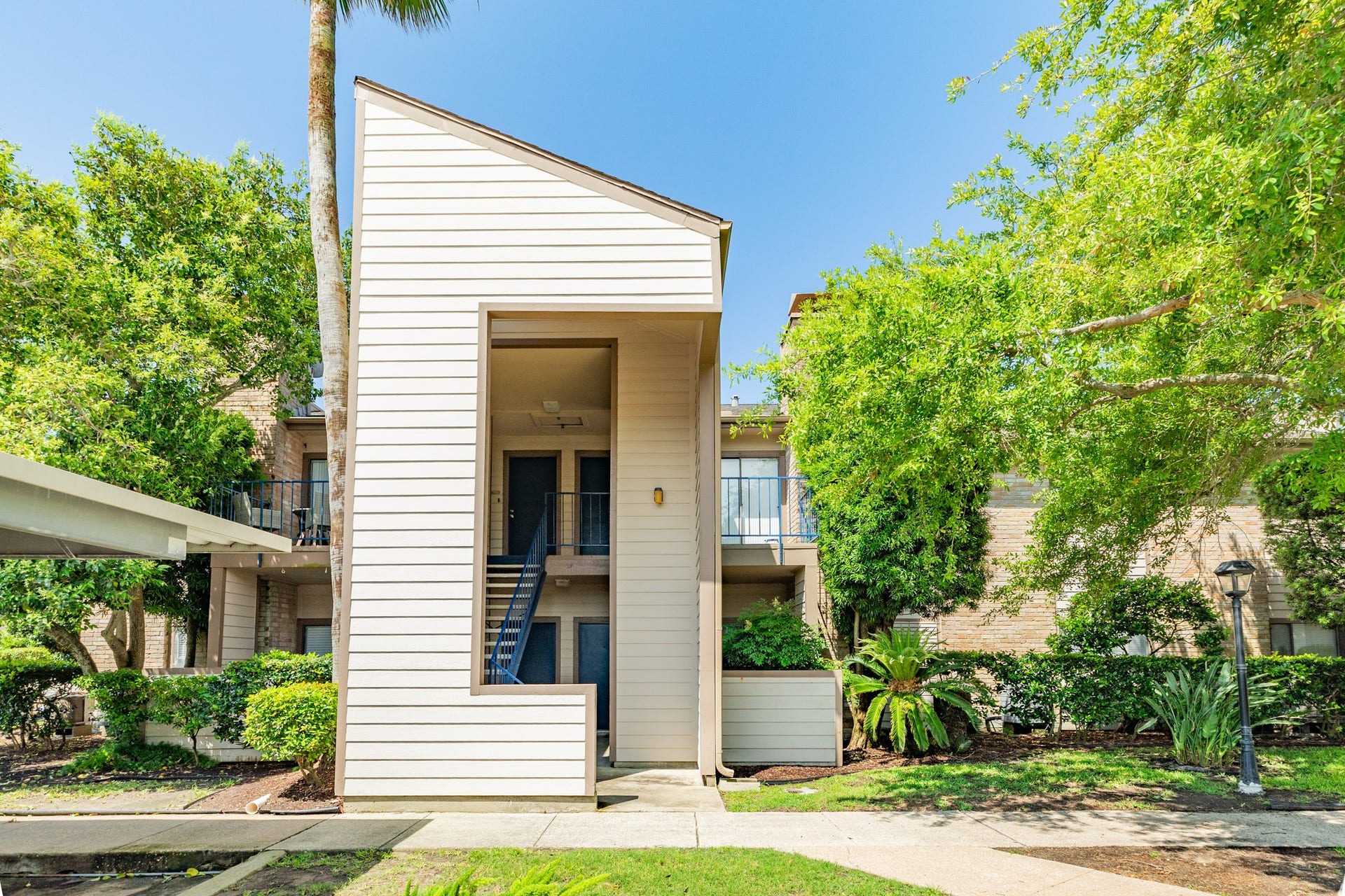 7098 N Holiday Drive, Galveston, TX 77550 7098 N Holiday Drive, Galveston, TX 77550