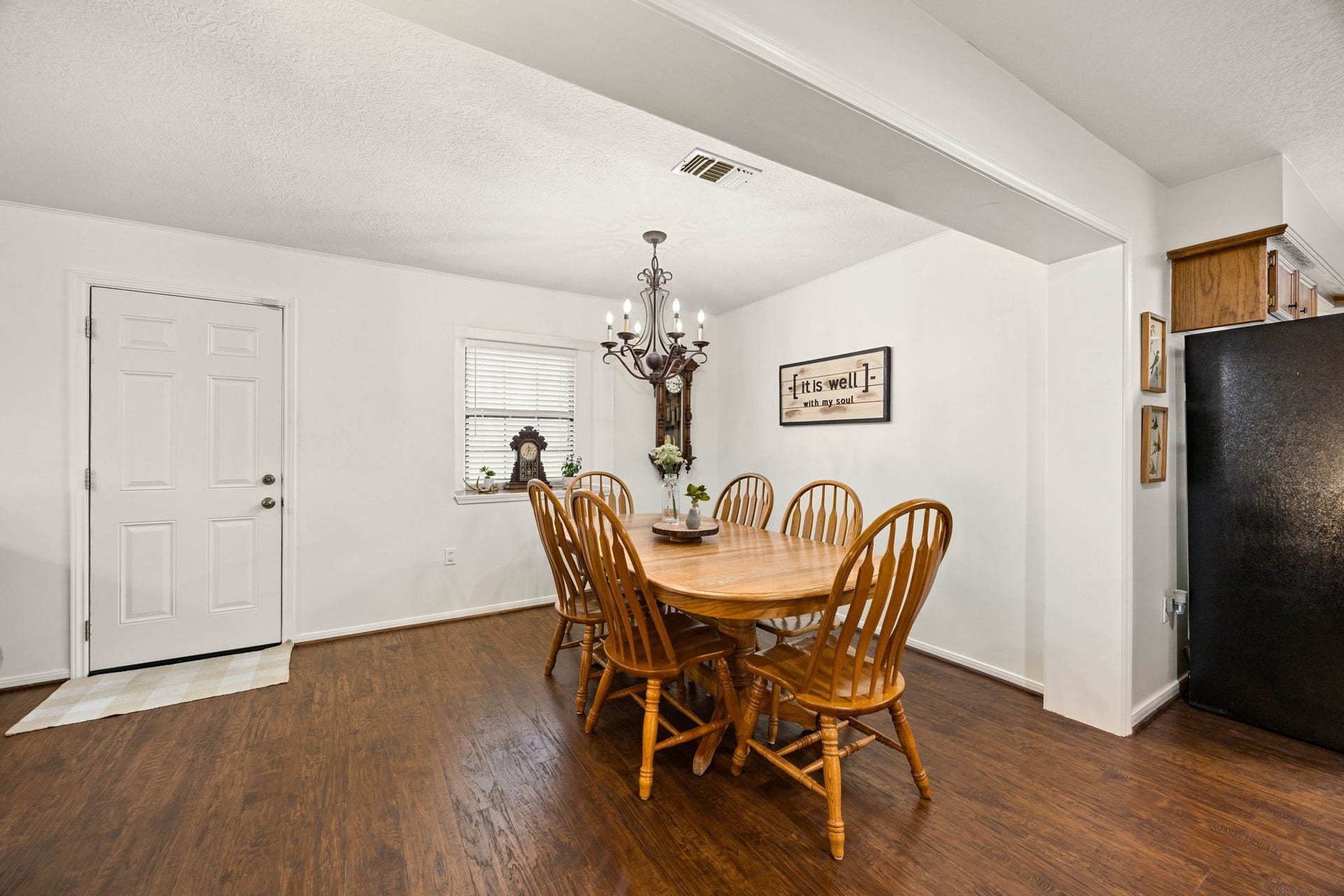 Dedicated dining space offers plenty of room for everyday meals and entertaining.