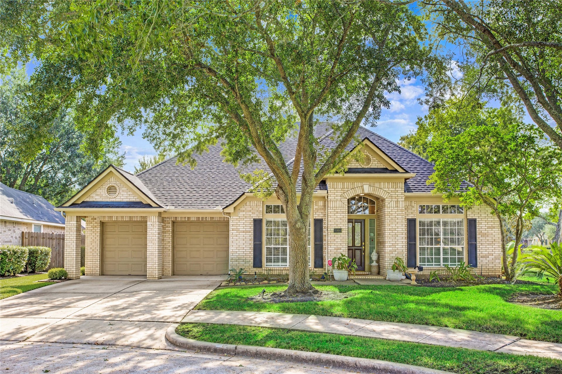 3302 Mill Hollow, Missouri City, TX 77459