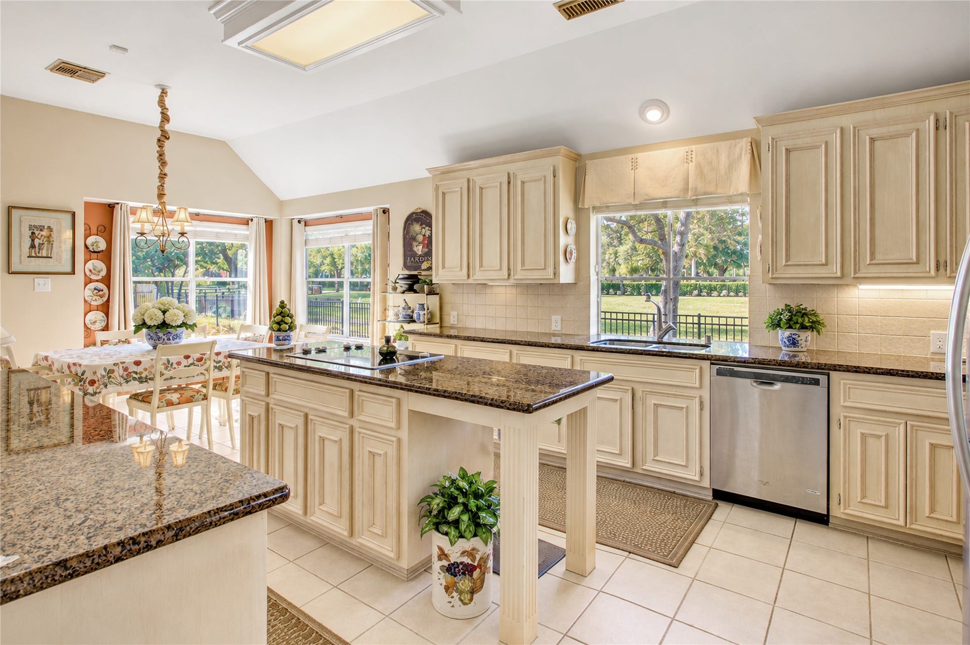 3302 Mill Hollow, Missouri City, TX 77459