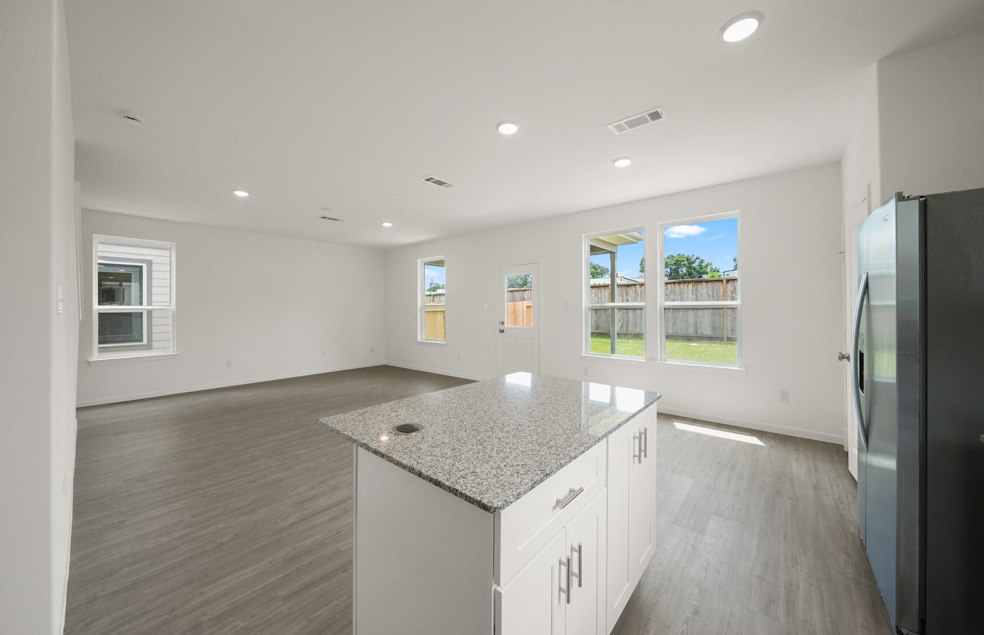 218 Olympic Harbor Drive, Crosby, TX 77532 Representative photo