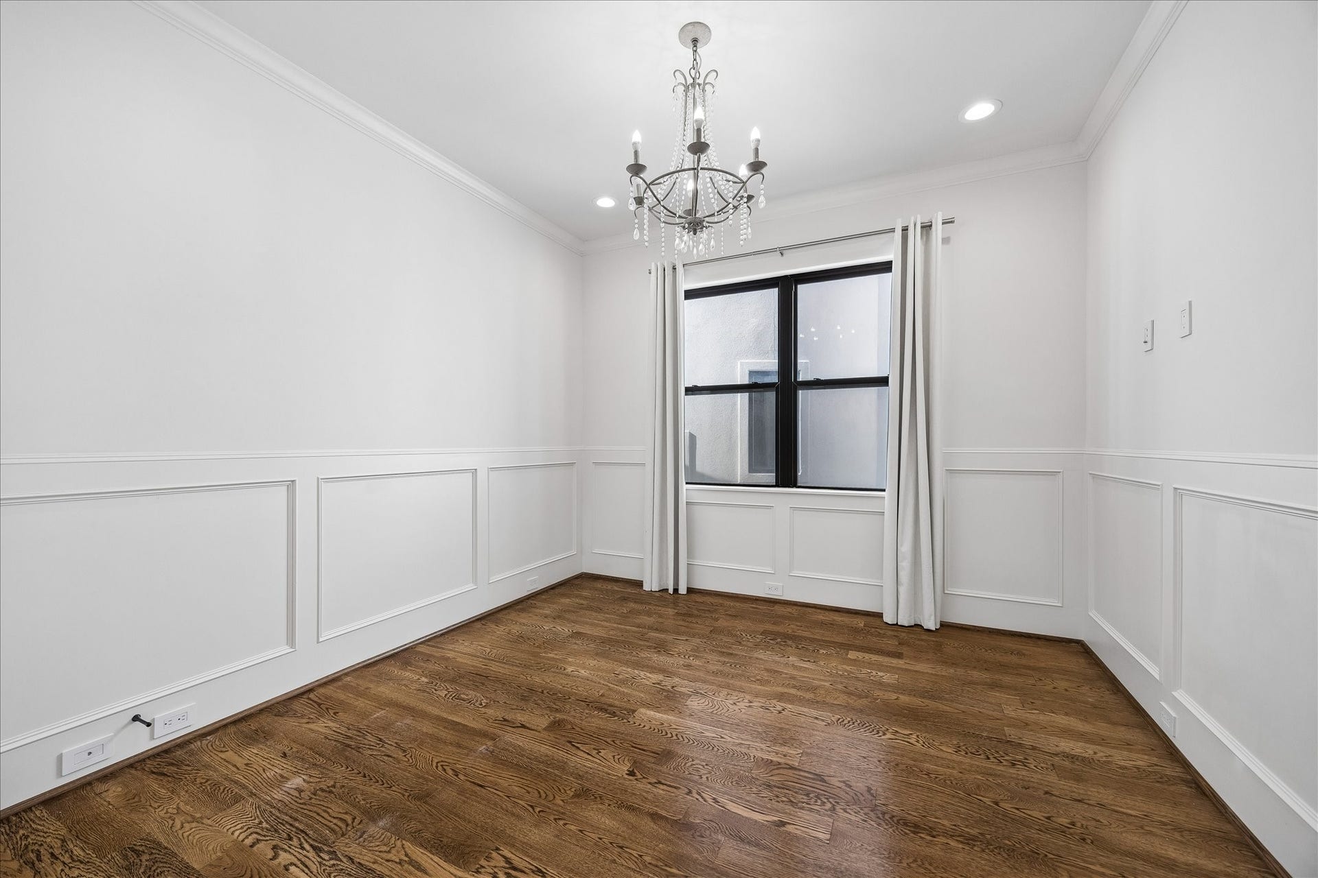 215 Malone Street, Houston, TX 77007