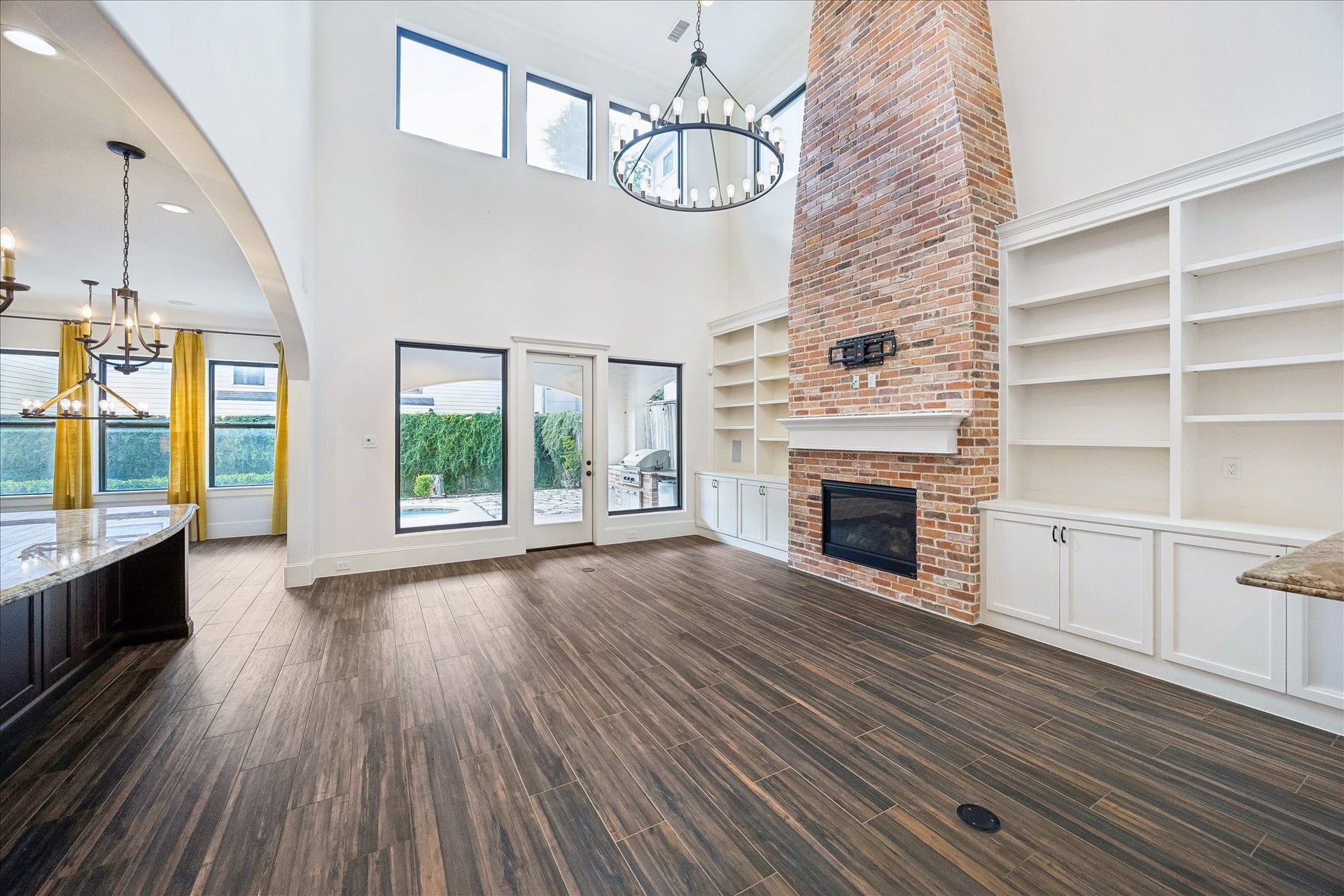 215 Malone Street, Houston, TX 77007