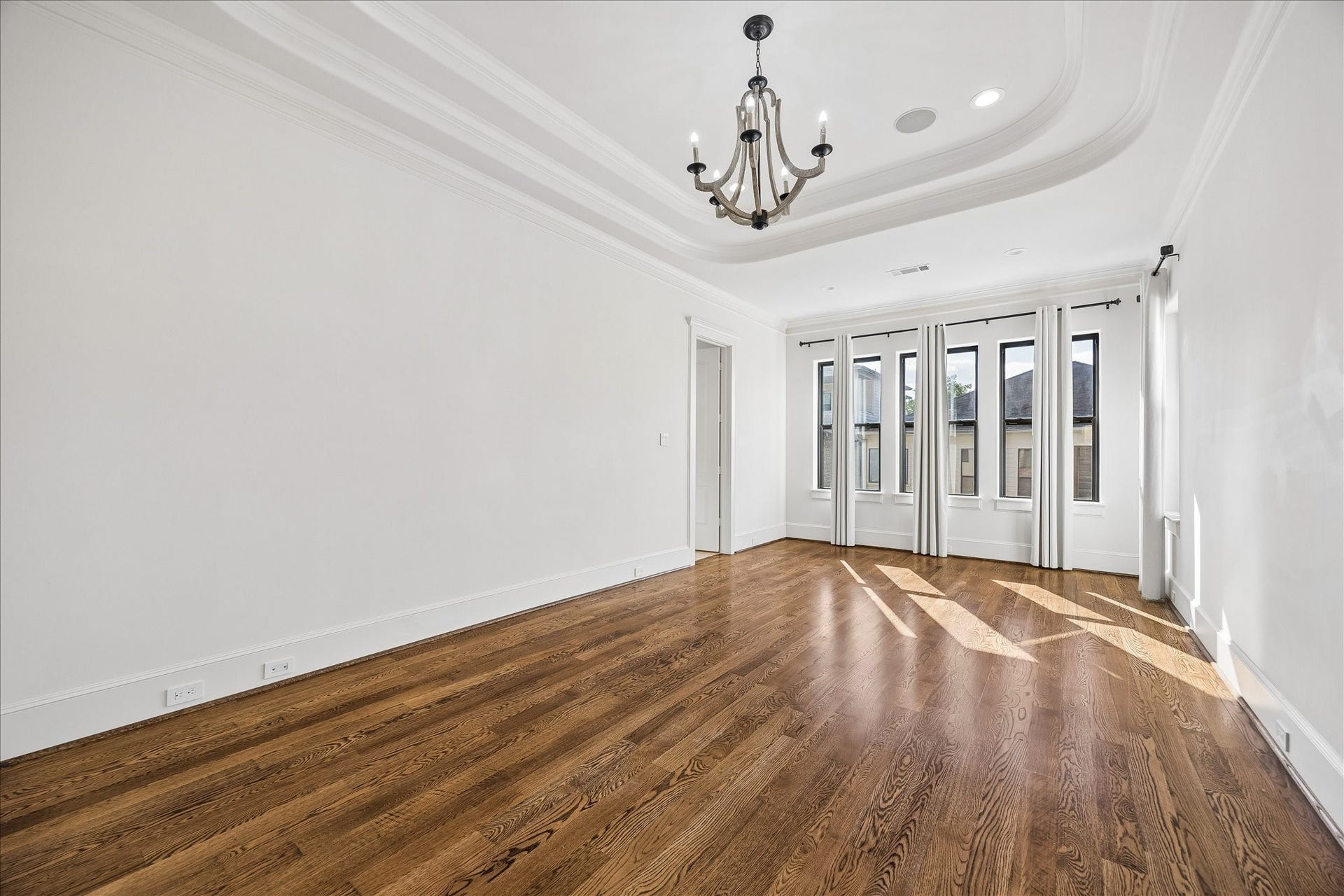 215 Malone Street, Houston, TX 77007