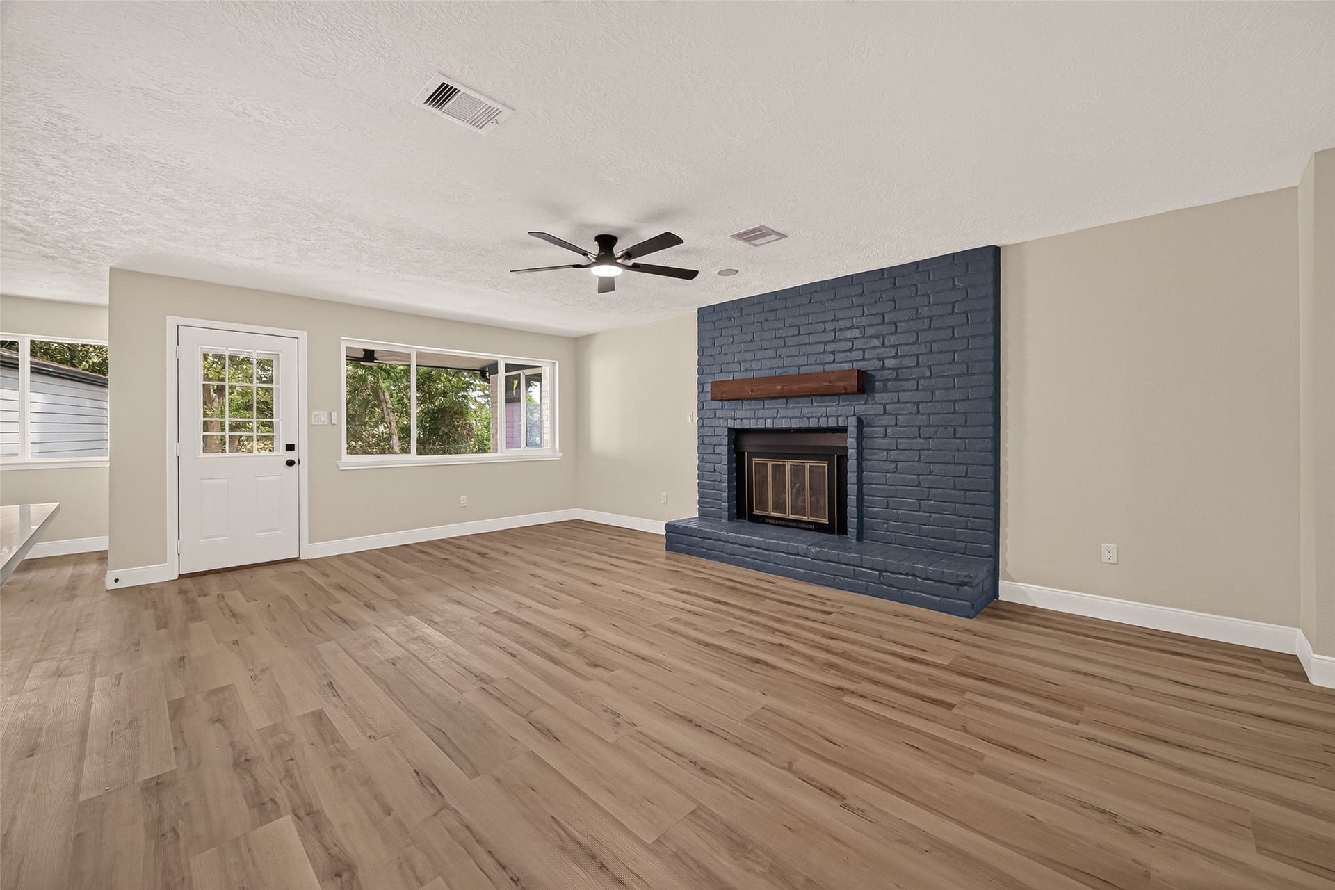 349 Dawn Hill Drive, Friendswood, TX 77546 349 Dawn Hill Drive, Friendswood, TX 77546