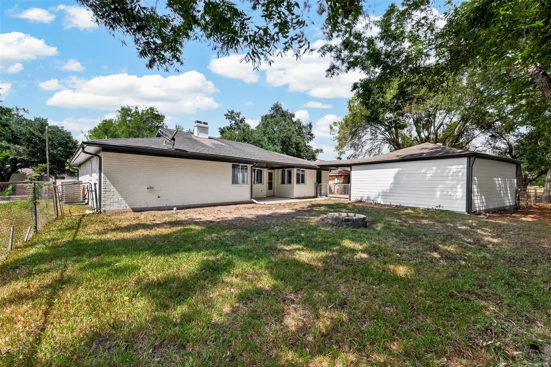 349 Dawn Hill Drive, Friendswood, TX 77546 349 Dawn Hill Drive, Friendswood, TX 77546