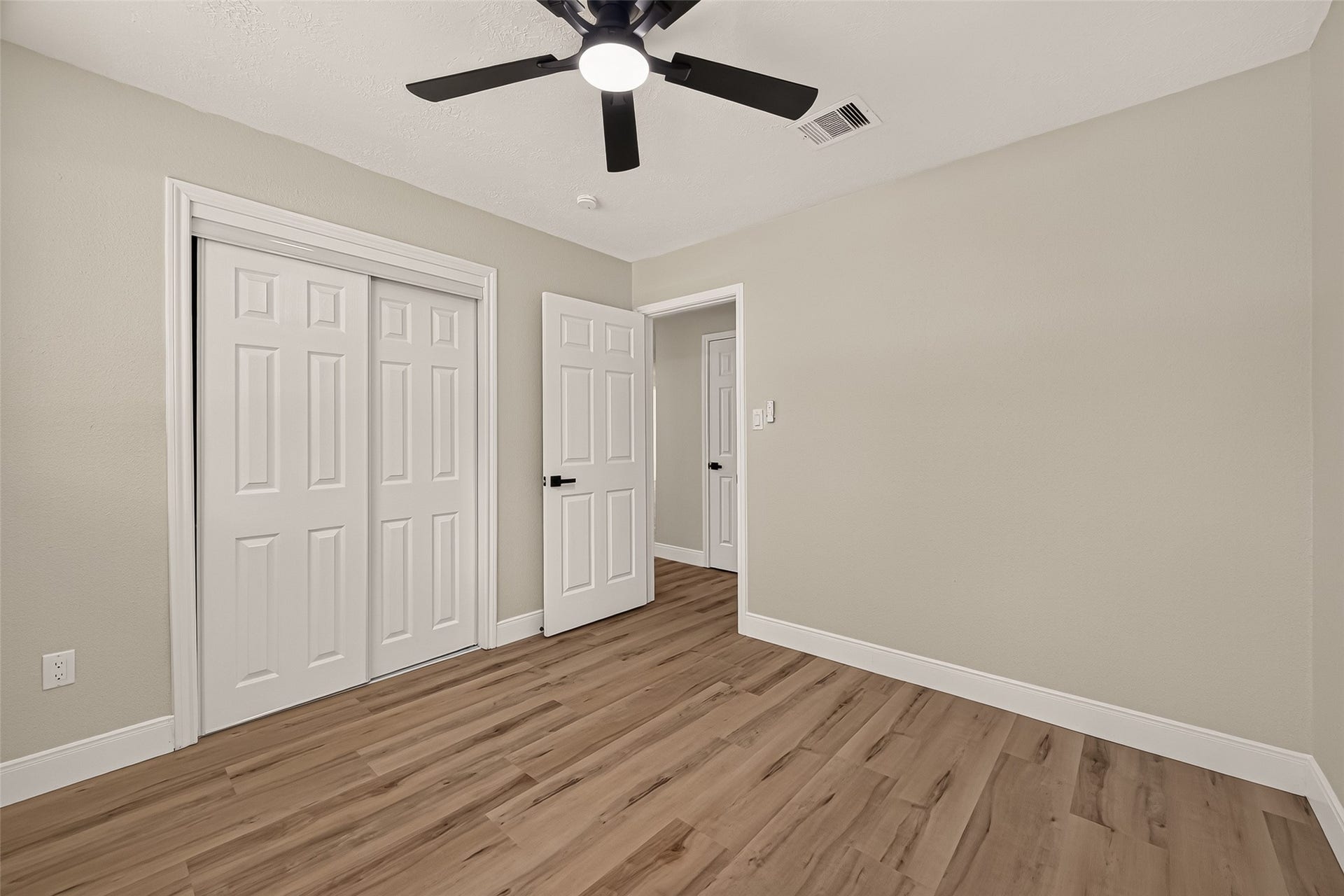 349 Dawn Hill Drive, Friendswood, TX 77546 349 Dawn Hill Drive, Friendswood, TX 77546