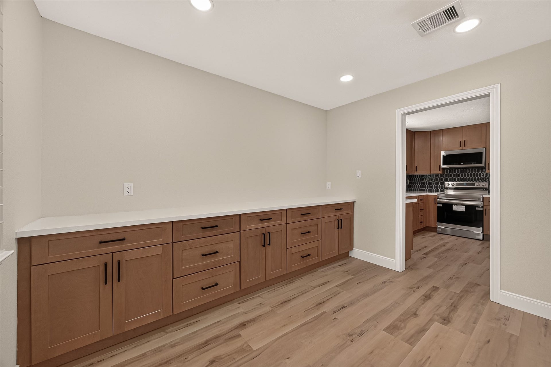 349 Dawn Hill Drive, Friendswood, TX 77546 349 Dawn Hill Drive, Friendswood, TX 77546