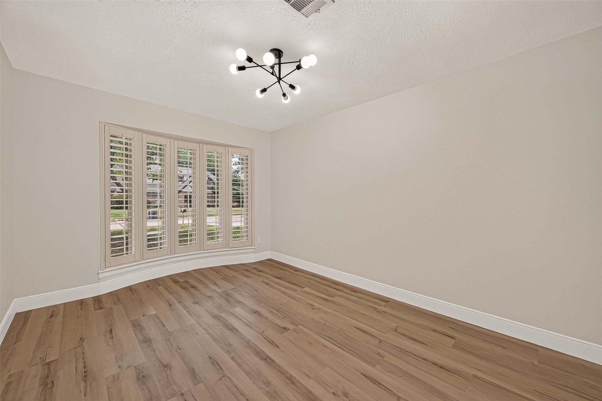 349 Dawn Hill Drive, Friendswood, TX 77546 349 Dawn Hill Drive, Friendswood, TX 77546