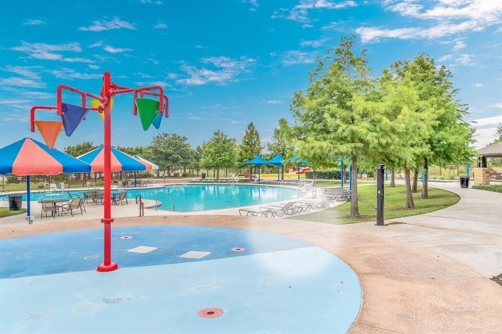 10 pools to choose from