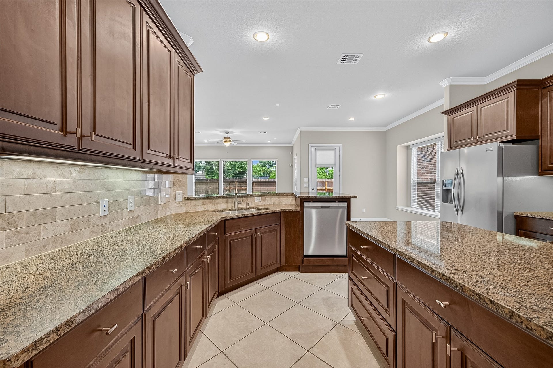 Big Kitchen