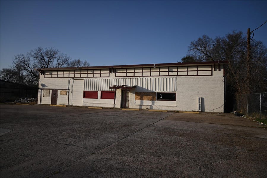 Property photo for 4609 Laura Koppe Road, Houston, TX