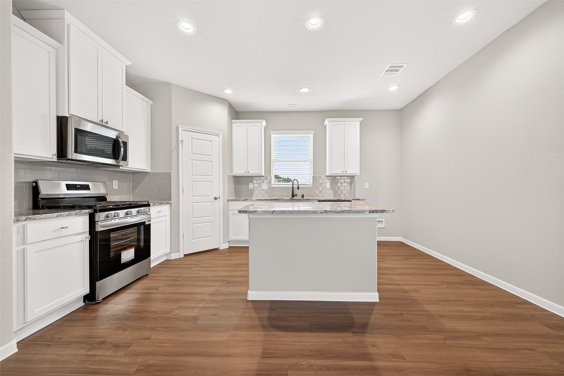 533 Stone Placa Trail, Brookshire, TX 77423 533 Stone Placa Trail, Brookshire, TX 77423