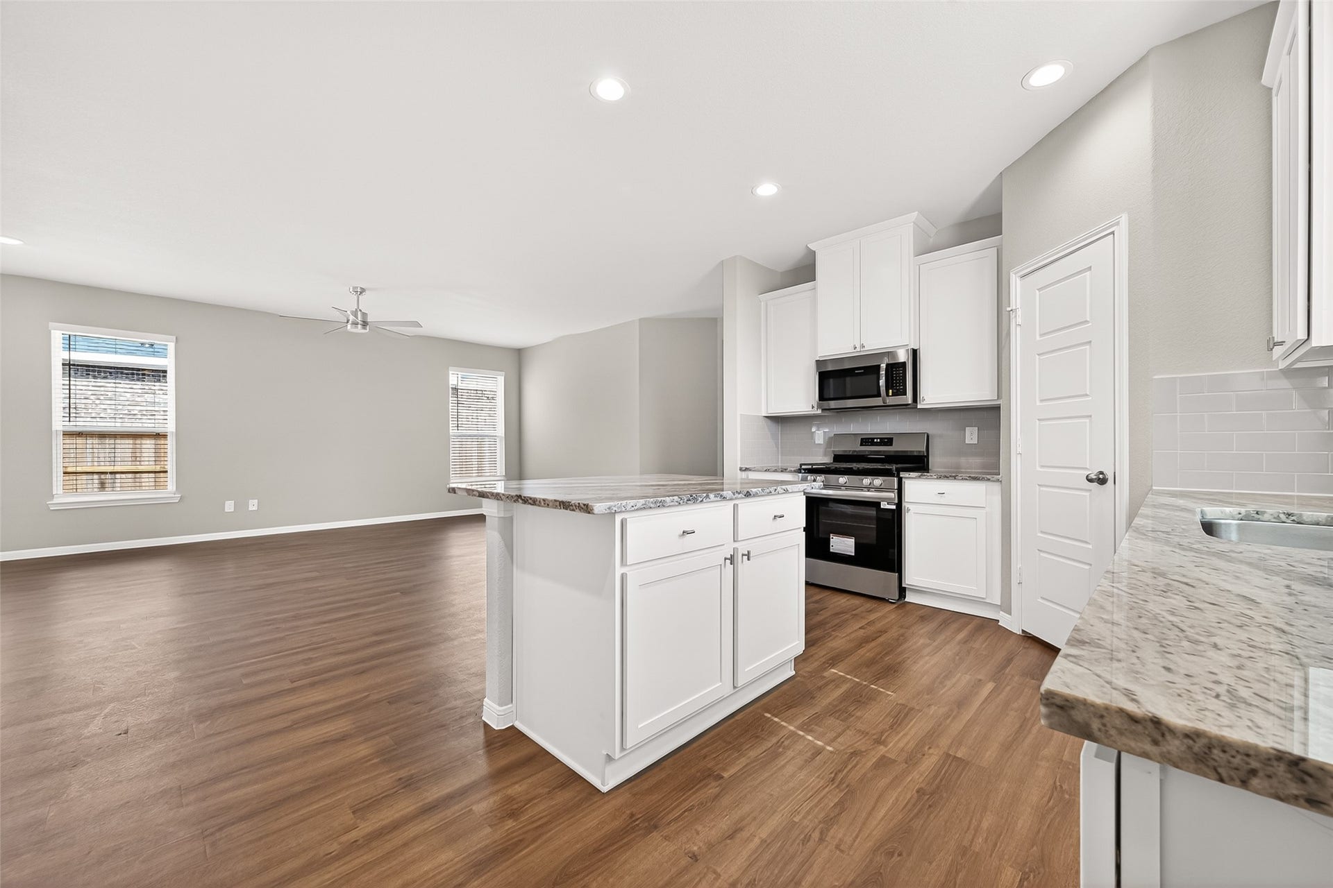533 Stone Placa Trail, Brookshire, TX 77423 533 Stone Placa Trail, Brookshire, TX 77423