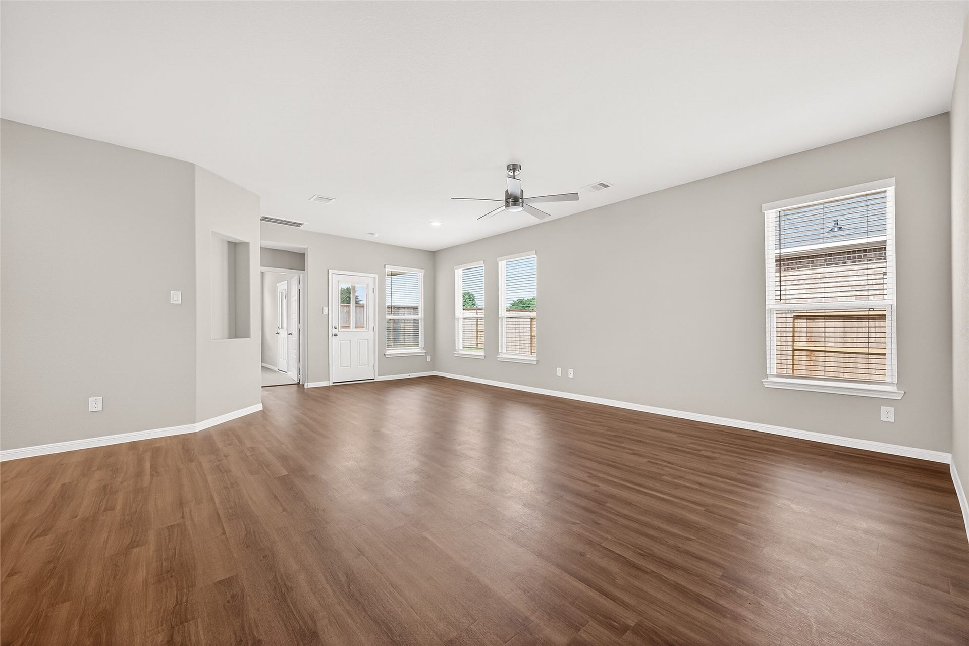 533 Stone Placa Trail, Brookshire, TX 77423 533 Stone Placa Trail, Brookshire, TX 77423