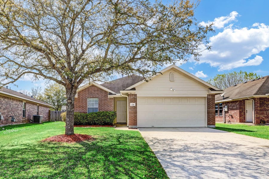Property photo for 135 Rustic Colony Lane, Dickinson, TX