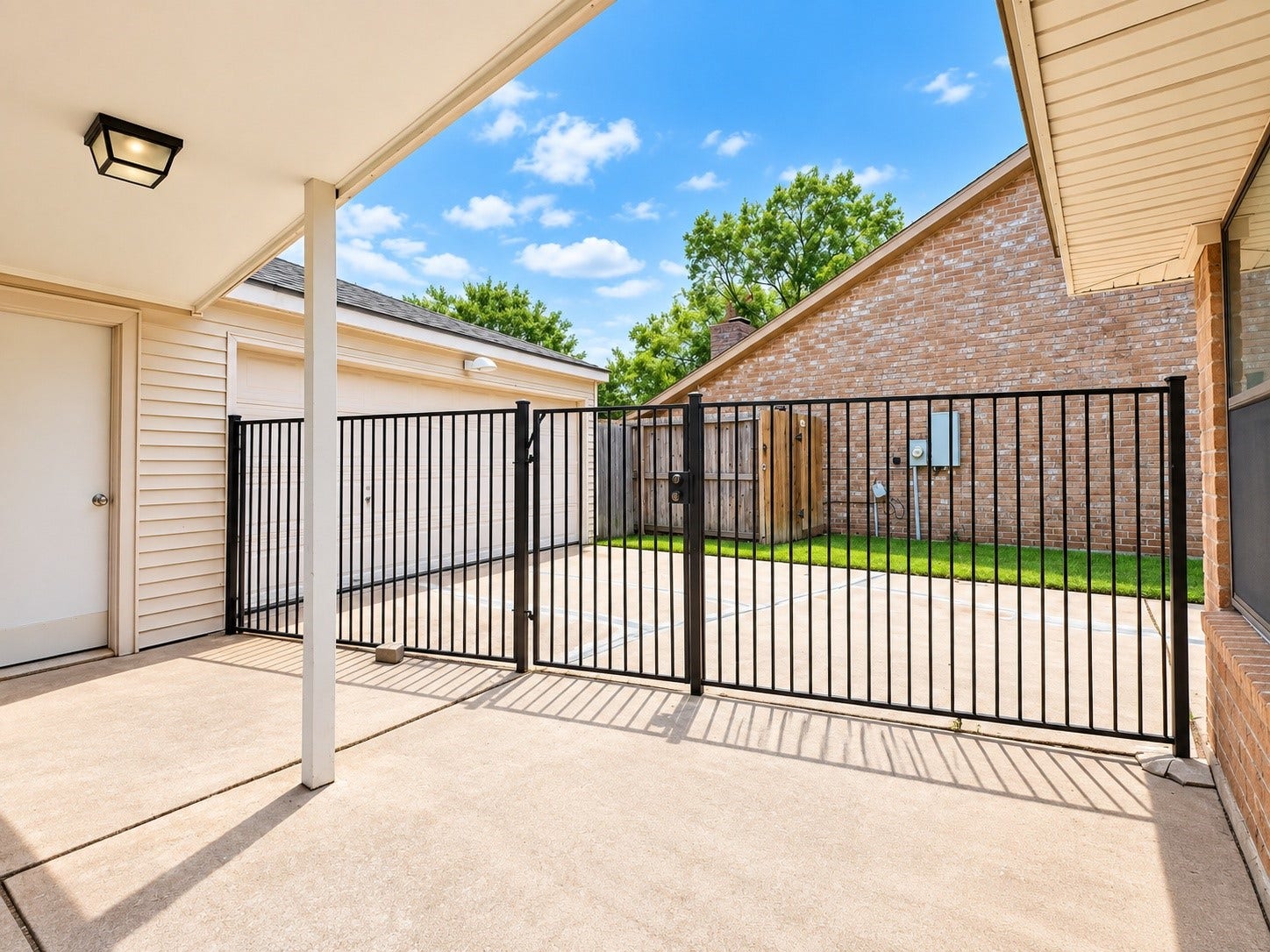 3030 S Blue Meadow Circle, Sugar Land, TX 77479 3030 S Blue Meadow Circle, Sugar Land, TX 77479