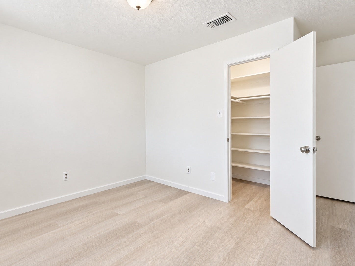 3030 S Blue Meadow Circle, Sugar Land, TX 77479 3030 S Blue Meadow Circle, Sugar Land, TX 77479