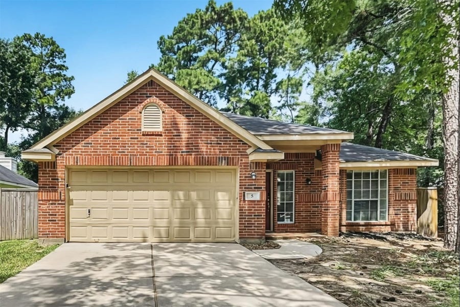 Property photo for 5 Paddock Pines Place, Spring, TX