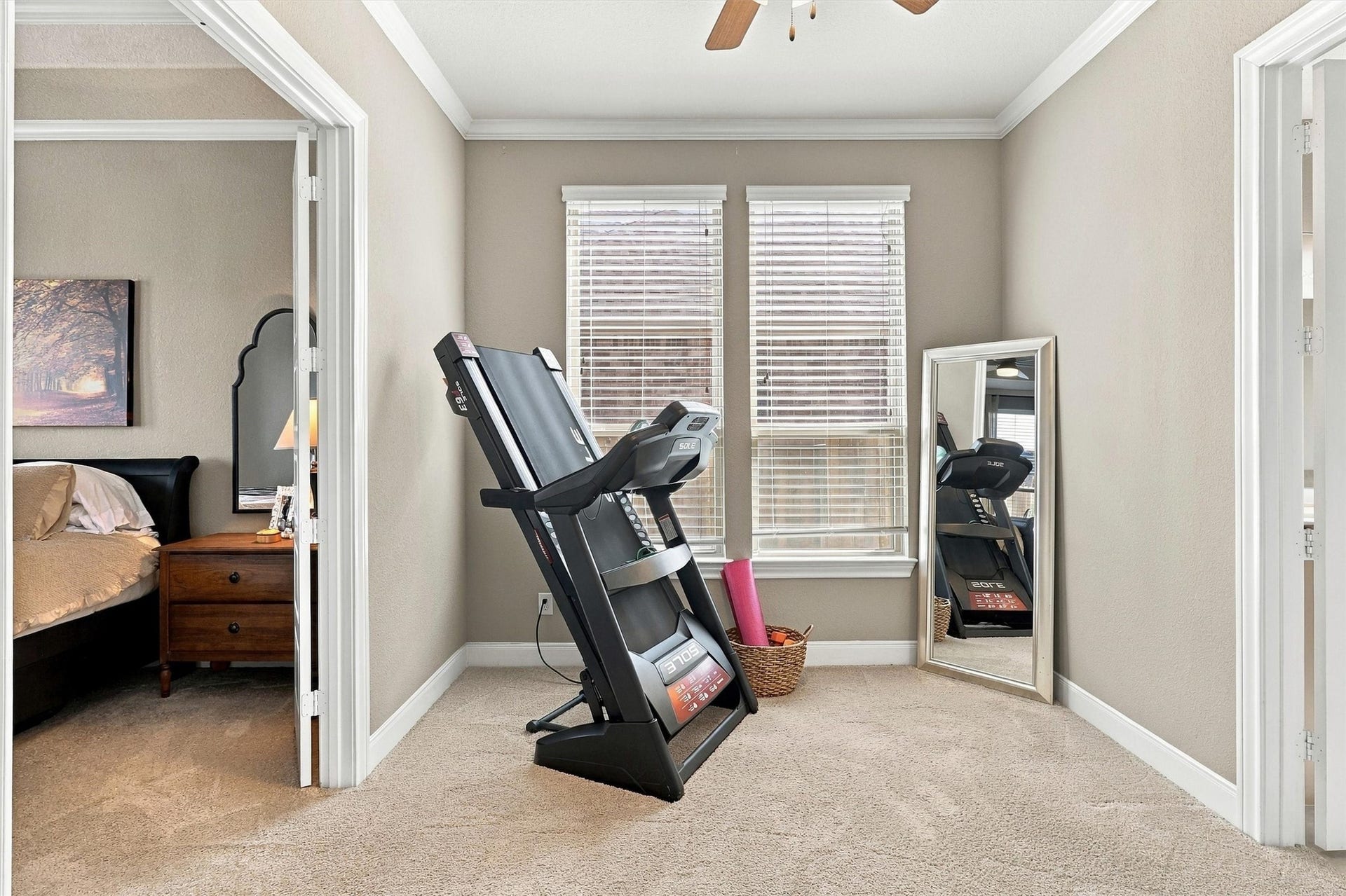 1407 Trails Of Katy Lane, Katy, TX 77494 Your primary suite offers more than a place to sleep. A separate sitting area provides space to read, stretch or create a quiet retreat, giving you a little breathing room at the beginning and end of the day.
