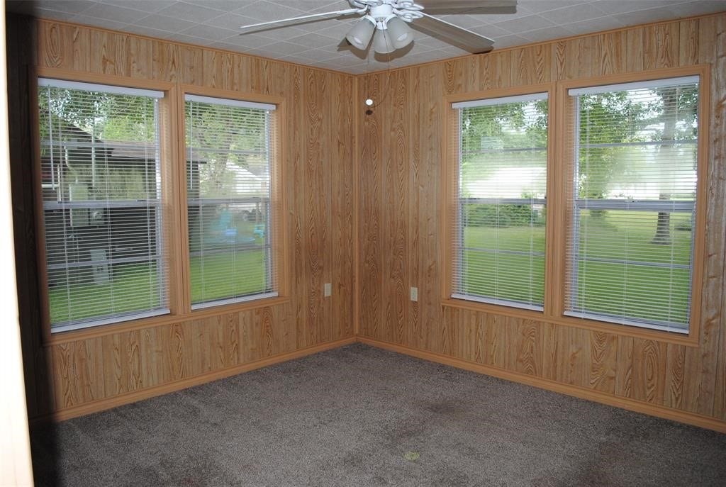 708 S Gray Avenue, West Columbia, TX 77486 708 S Gray Avenue, West Columbia, TX 77486