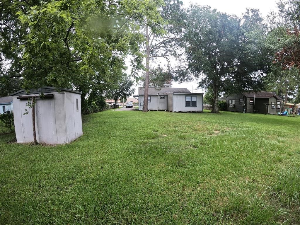 708 S Gray Avenue, West Columbia, TX 77486 708 S Gray Avenue, West Columbia, TX 77486