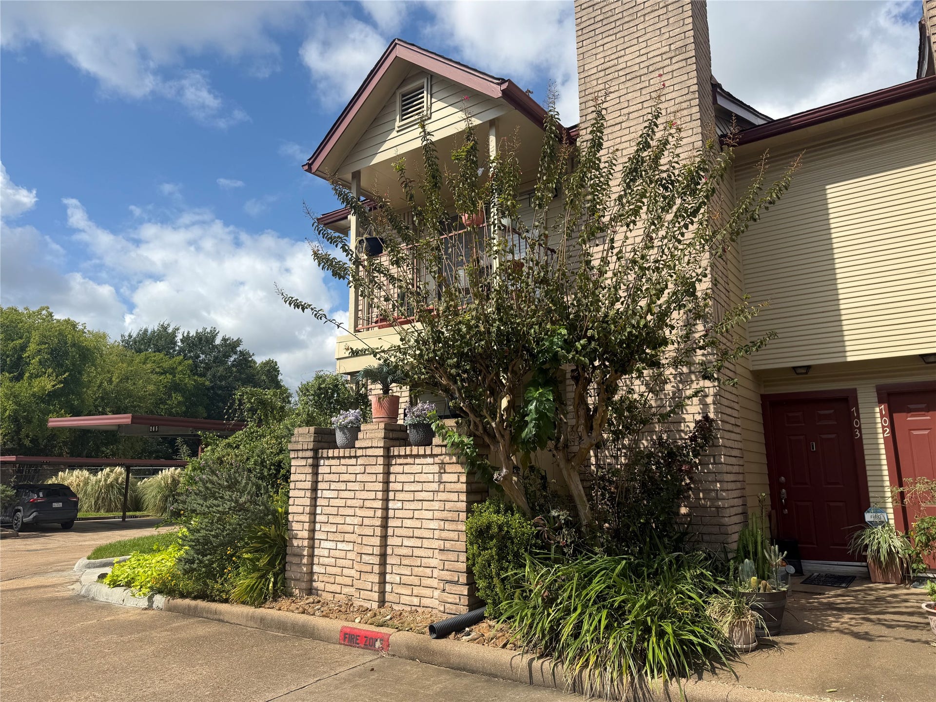2120 El Paseo Street, #703, Houston, TX 77054 2120 El Paseo Street, #703, Houston, TX 77054
