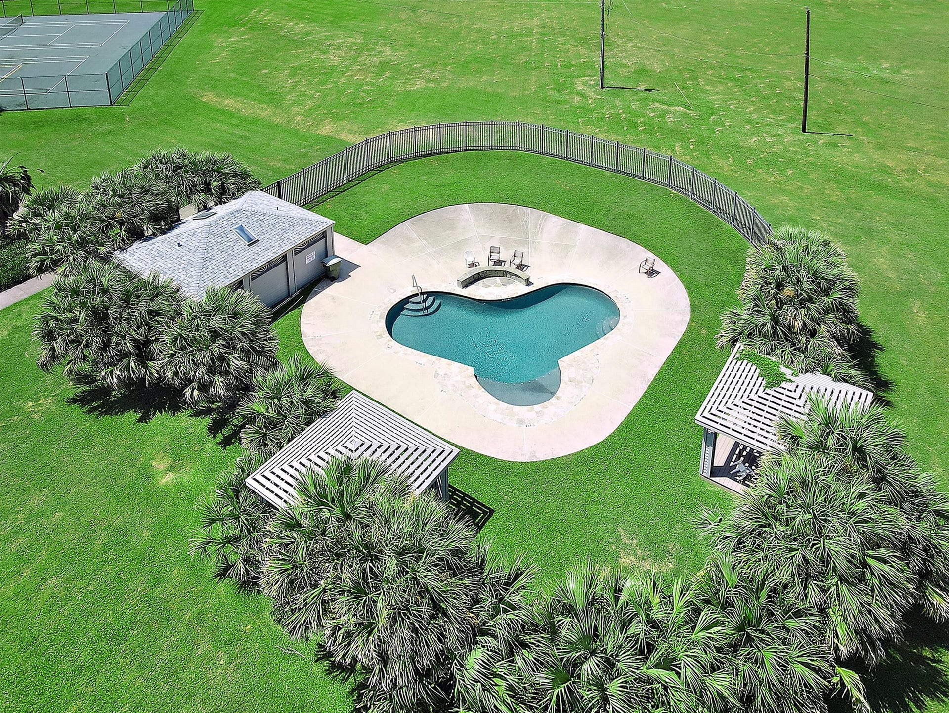 18815 Shaman Drive, Galveston, TX 77554 18815 Shaman Drive, Galveston, TX 77554