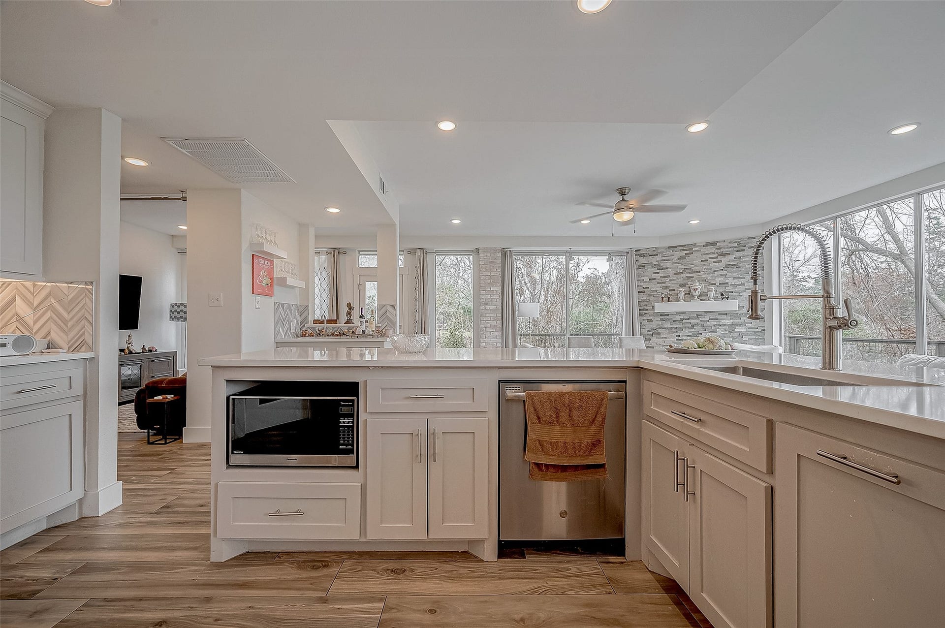 6628 Bayou Glen Road, #6628, Houston, TX 77057 6628 Bayou Glen Road, #6628, Houston, TX 77057
