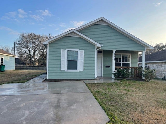 Property photo for 1907 Bogatto Street, La Marque, TX