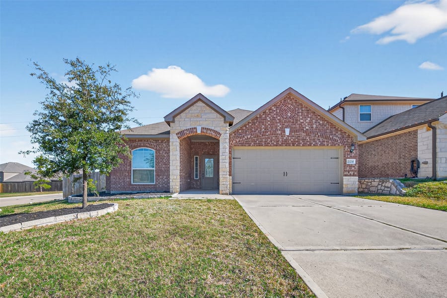 Property photo for 21230 Echo Manor Drive, Hockley, TX