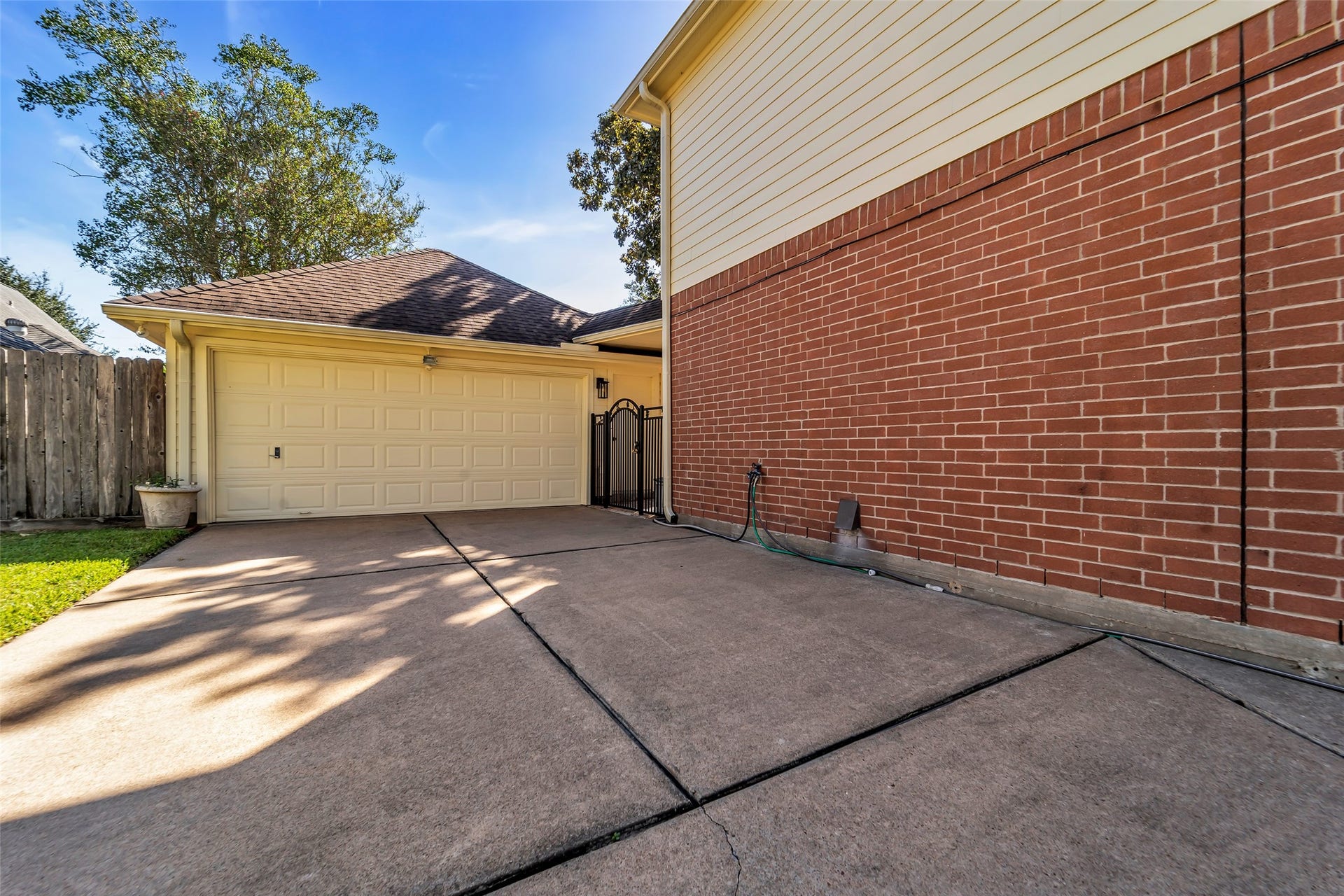 1344 Coleman Boylan Drive, League City, TX 77573 1344 Coleman Boylan Drive, League City, TX 77573