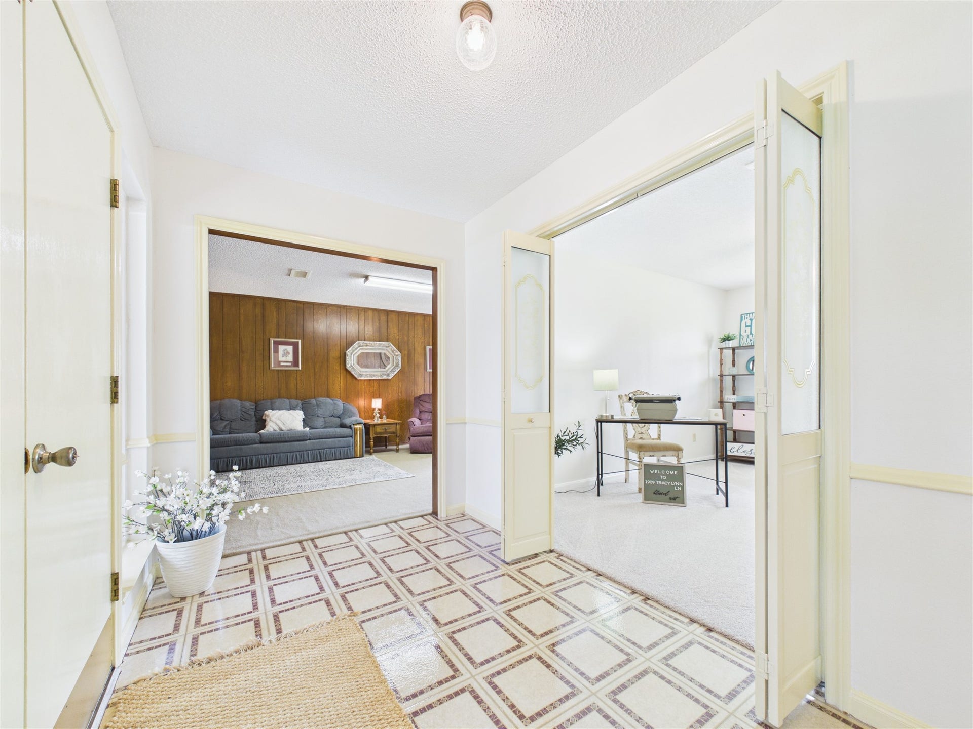 1909 Tracy Lynn Lane, Alvin, TX 77511 1909 Tracy Lynn Lane, Alvin, TX 77511