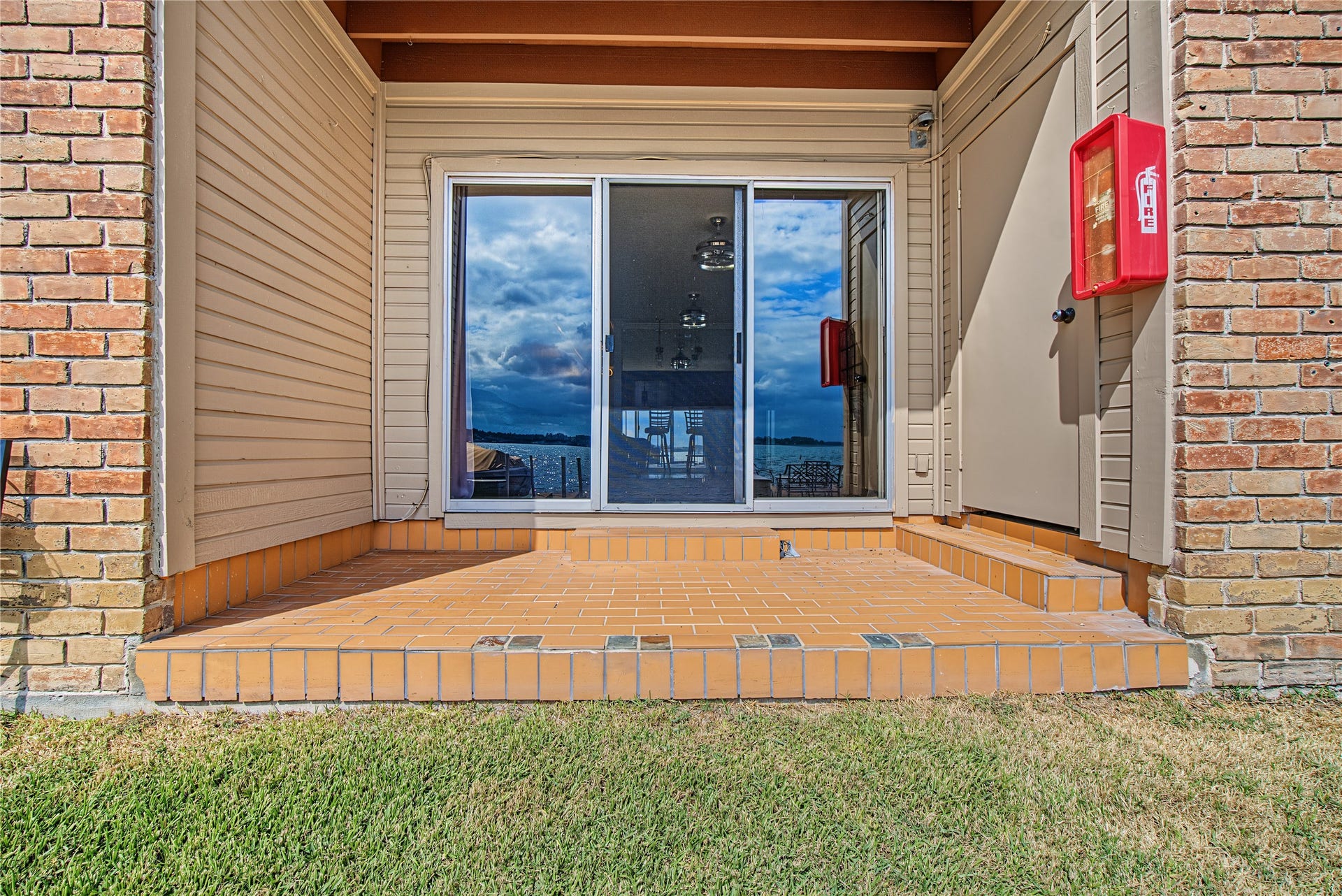 Step outside to enjoy expansive lake views, lush green space, and the waterfront setting.