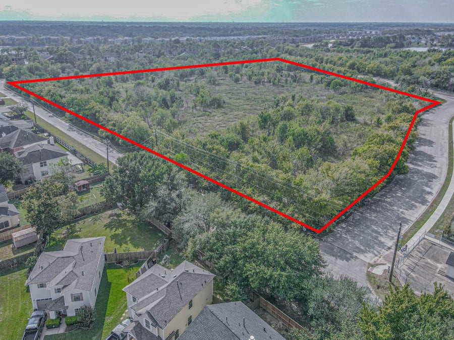 Property photo for 0 Windmill Lakes Boulevard, Houston, TX