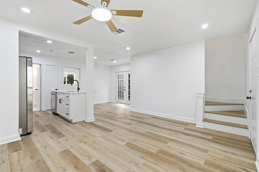 Property photo for 1936 Upland Drive, Houston, TX