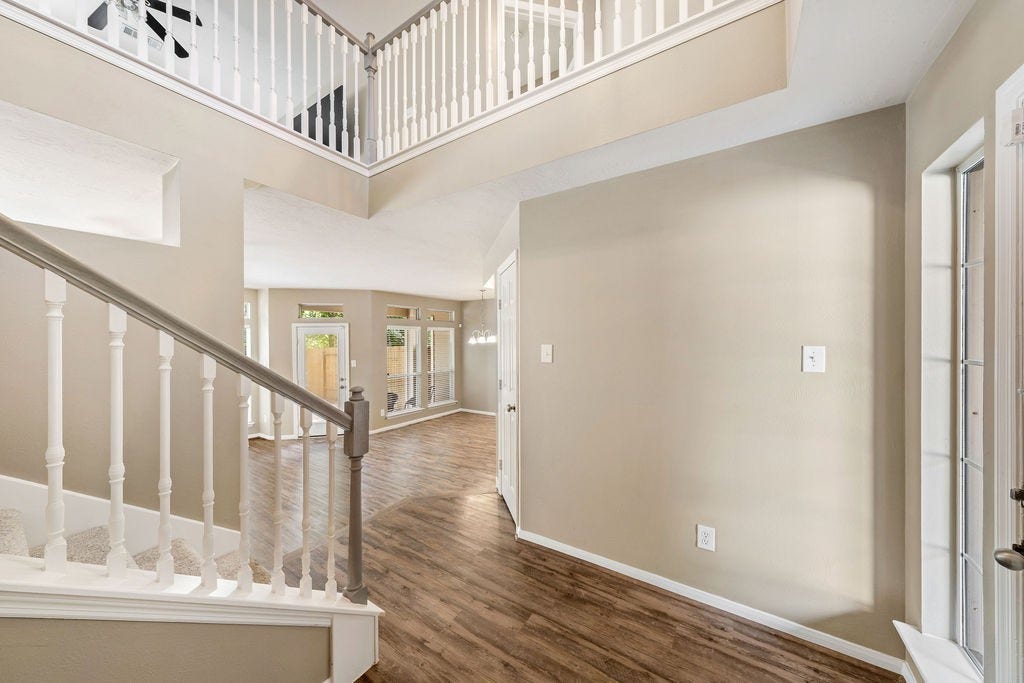 86 N Valley Oaks Circle, The Woodlands, TX 77382 86 N Valley Oaks Circle, The Woodlands, TX 77382