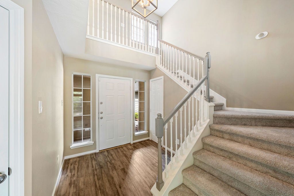 86 N Valley Oaks Circle, The Woodlands, TX 77382 86 N Valley Oaks Circle, The Woodlands, TX 77382
