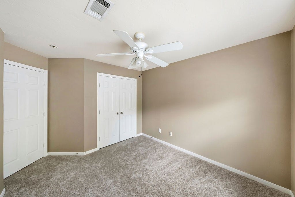 86 N Valley Oaks Circle, The Woodlands, TX 77382 86 N Valley Oaks Circle, The Woodlands, TX 77382