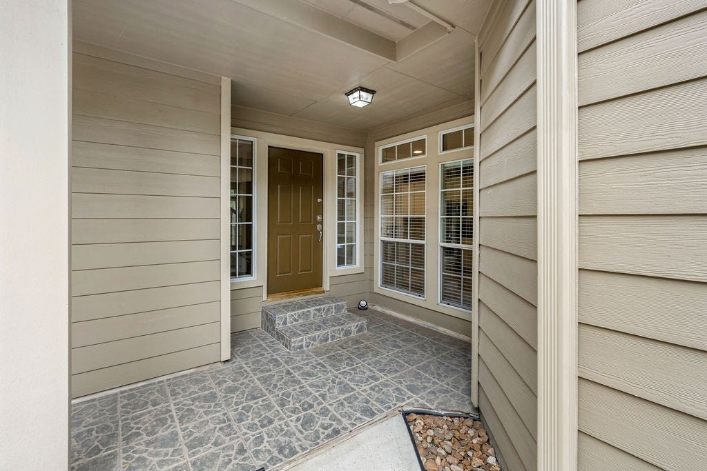 86 N Valley Oaks Circle, The Woodlands, TX 77382 86 N Valley Oaks Circle, The Woodlands, TX 77382