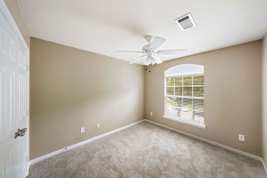 86 N Valley Oaks Circle, The Woodlands, TX 77382 86 N Valley Oaks Circle, The Woodlands, TX 77382