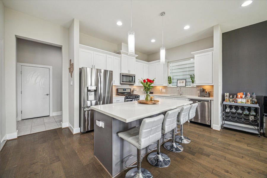 Property photo for 5520 Rosslyn Road, Houston, TX