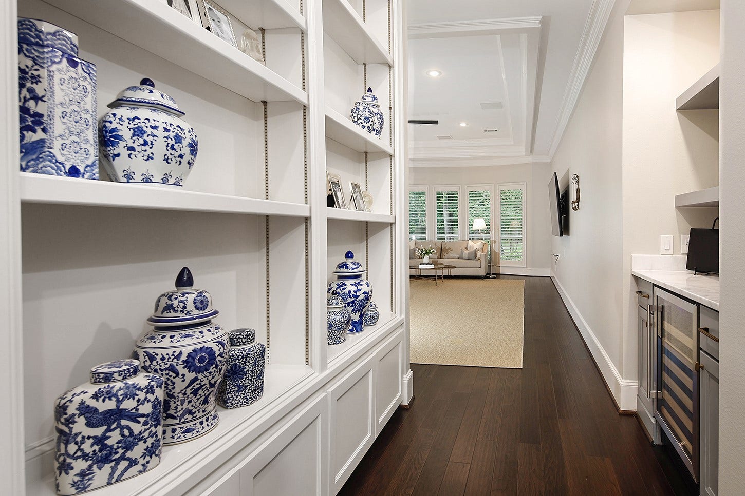 25 Red Sable Point, The Woodlands, TX 77380 25 Red Sable Point, The Woodlands, TX 77380