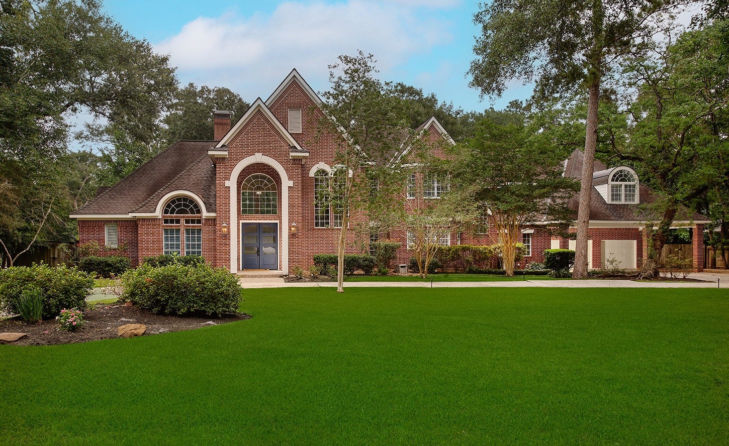 25 Red Sable Point, The Woodlands, TX 77380 25 Red Sable Point, The Woodlands, TX 77380