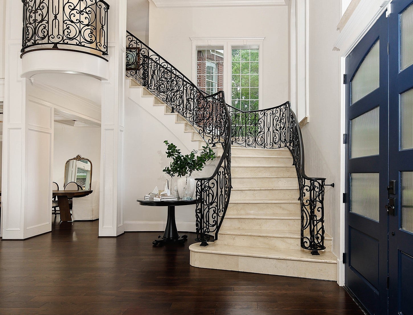 25 Red Sable Point, The Woodlands, TX 77380 25 Red Sable Point, The Woodlands, TX 77380