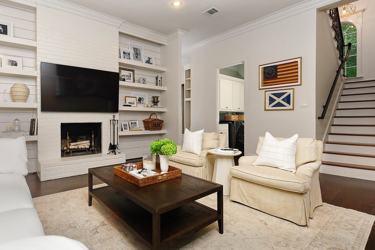 25 Red Sable Point, The Woodlands, TX 77380 25 Red Sable Point, The Woodlands, TX 77380