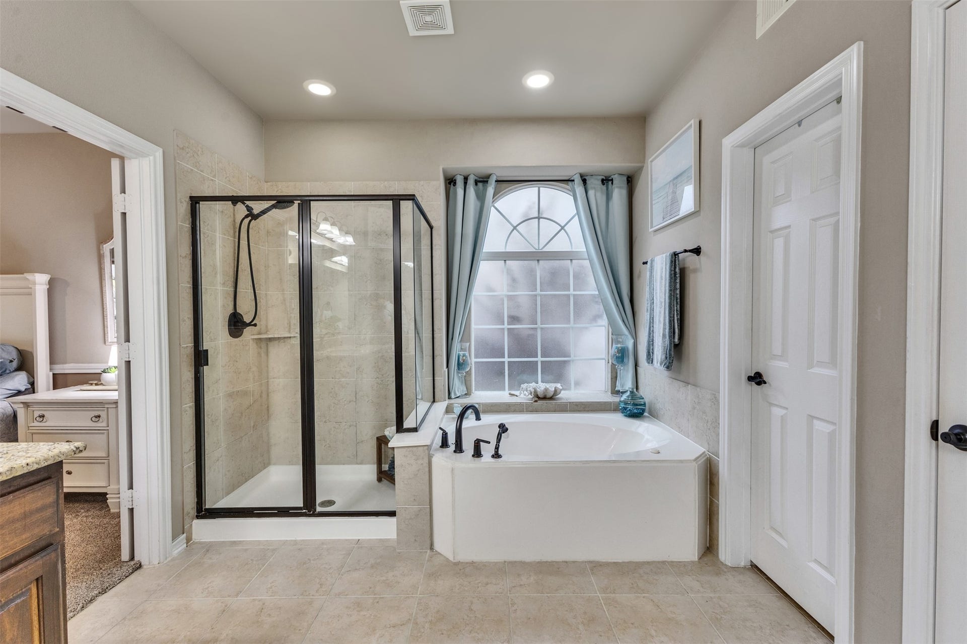 A little relaxation goes a long way! Enjoy a peaceful soak after a busy day.