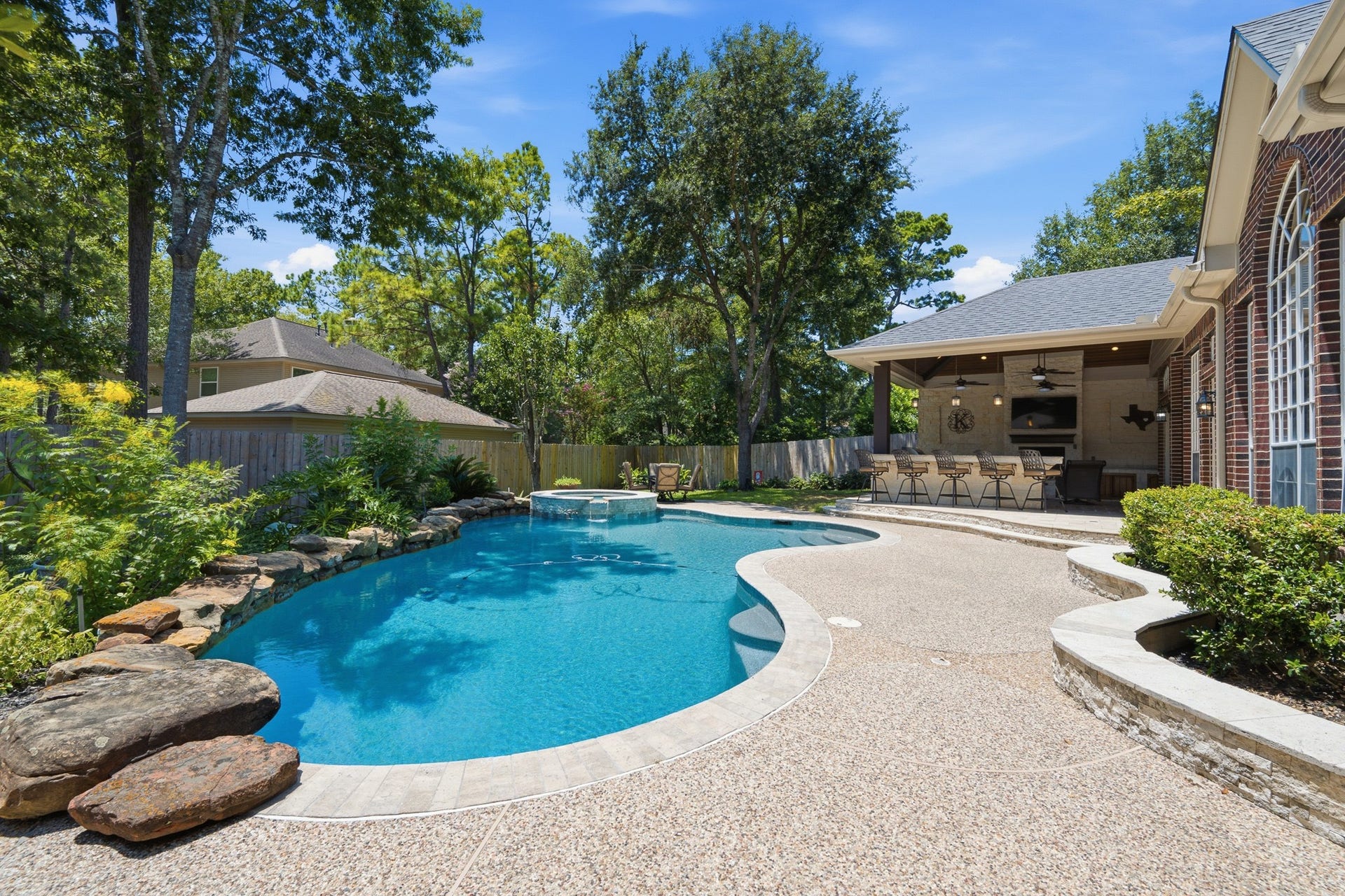 67 Driftoak Circle, The Woodlands, TX 77381 67 Driftoak Circle, The Woodlands, TX 77381